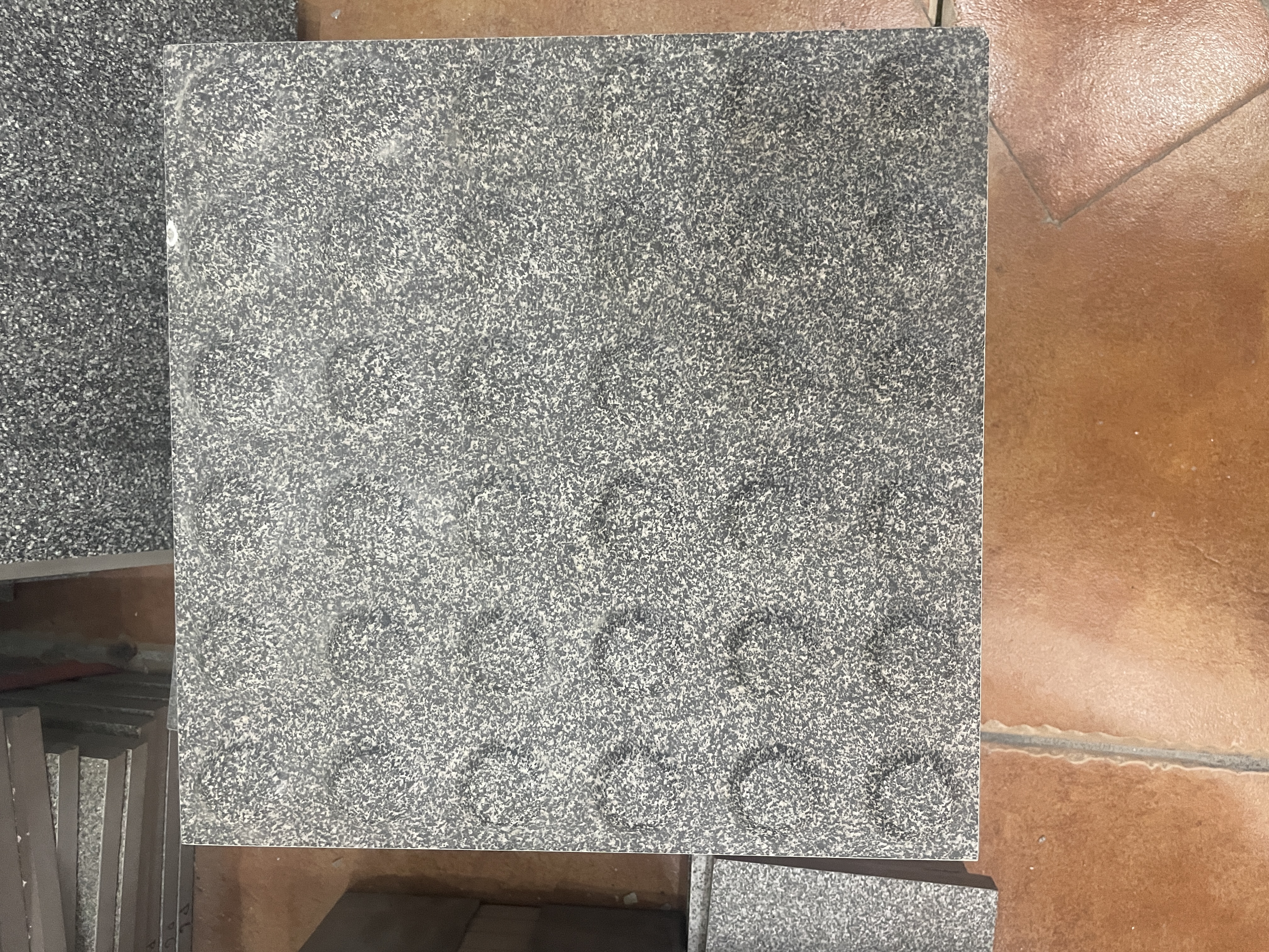 リアルロックタイル